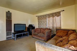 302 N O St, Lompoc, CA 93436 photo 29
