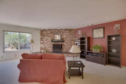 2199 Creekside Dr, Solvang, CA 93463 photo 2