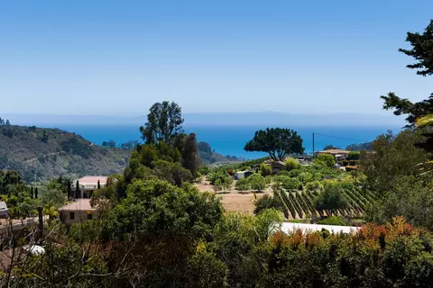 7161 Shepard Mesa Rd, Carpinteria, CA 93013 photo 1
