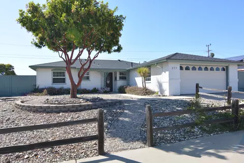 277 Regulus Ave, Lompoc, CA 93436 photo 2