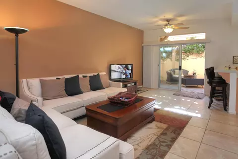 1266 Cravens Ln #2, Carpinteria, CA 93013 photo 4