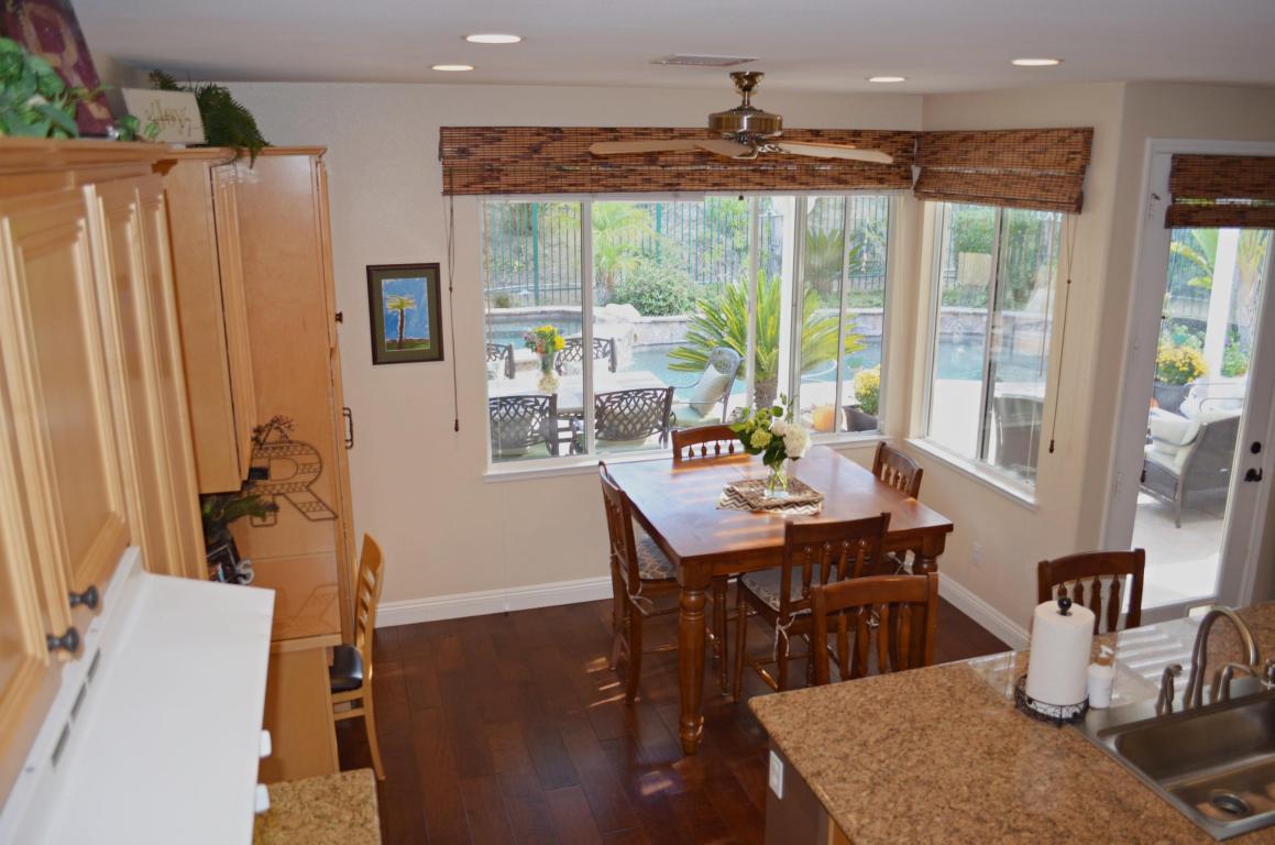 492 Sun Bonnet St, Simi Valley, CA 93065 photo 7
