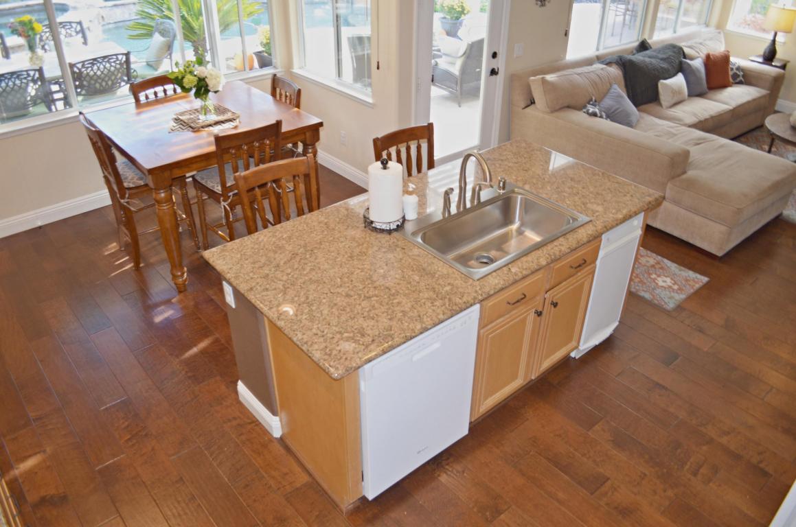 492 Sun Bonnet St, Simi Valley, CA 93065 photo 8