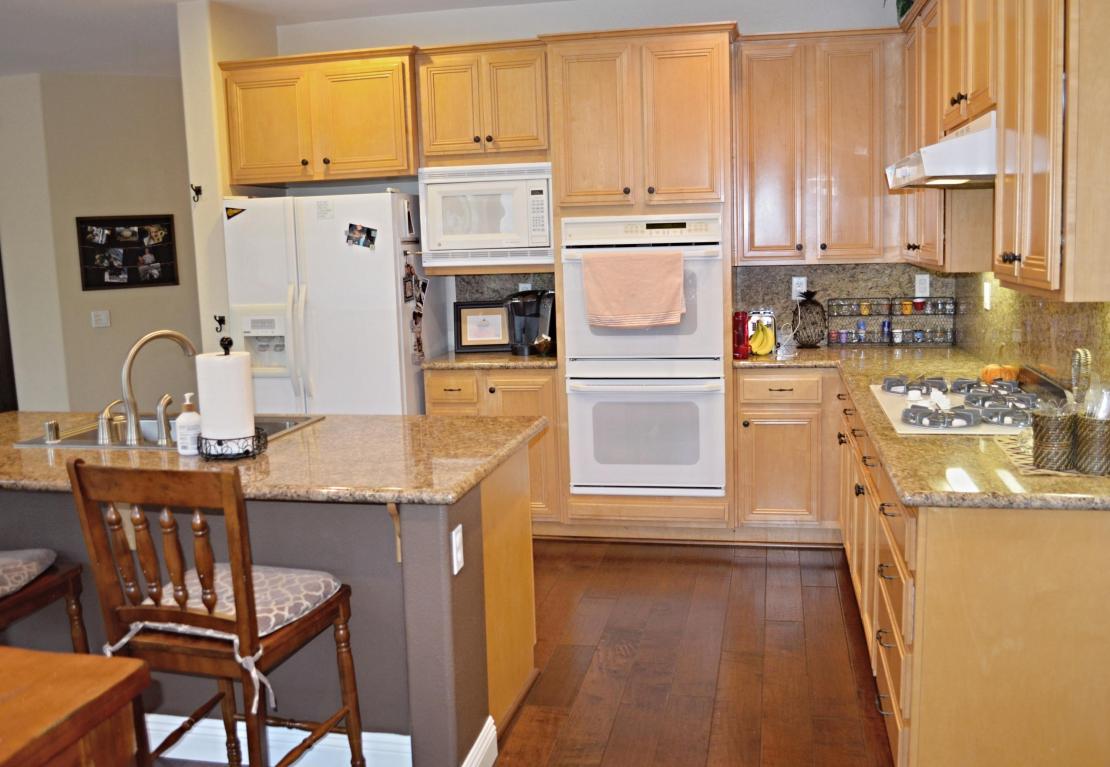 492 Sun Bonnet St, Simi Valley, CA 93065 photo 9