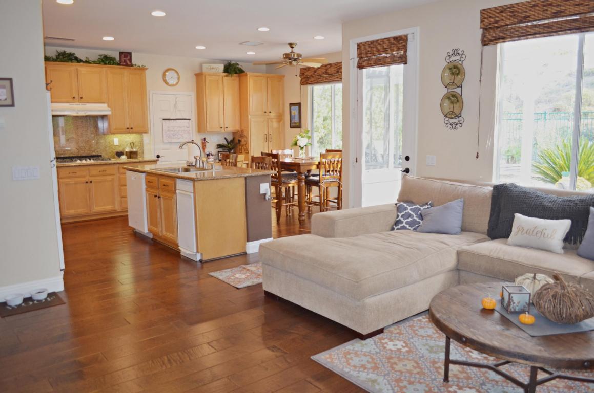 492 Sun Bonnet St, Simi Valley, CA 93065 photo 10