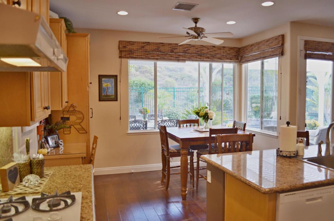 492 Sun Bonnet St, Simi Valley, CA 93065 photo 6