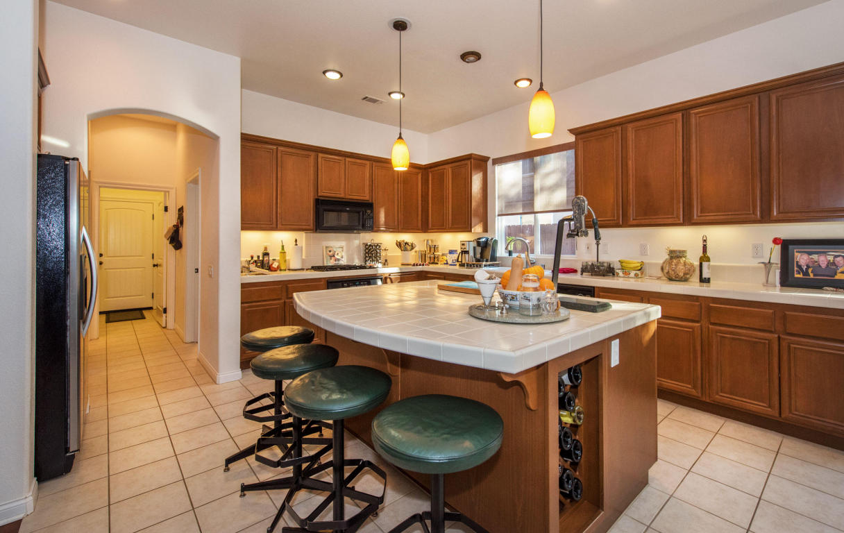 609 Palomar Cir, Lompoc, CA 93436 photo 8