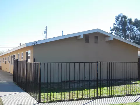716 N E St, Lompoc, CA 93436 photo 1