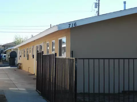 716 N E St, Lompoc, CA 93436 photo 2