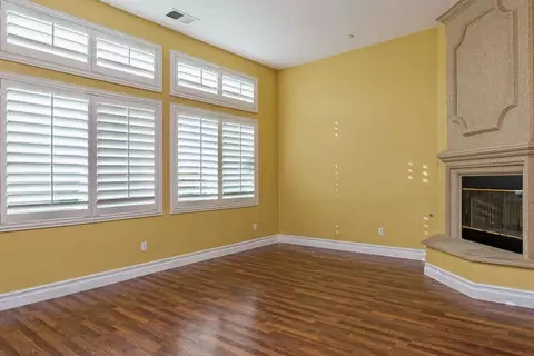 3010 Dunkirk Dr, Oxnard, CA 93035 photo 4