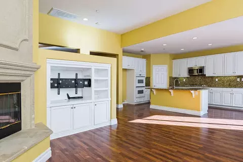 3010 Dunkirk Dr, Oxnard, CA 93035 photo 5