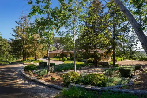 6822 Shepard Mesa Rd, Carpinteria, CA 93013 photo 4