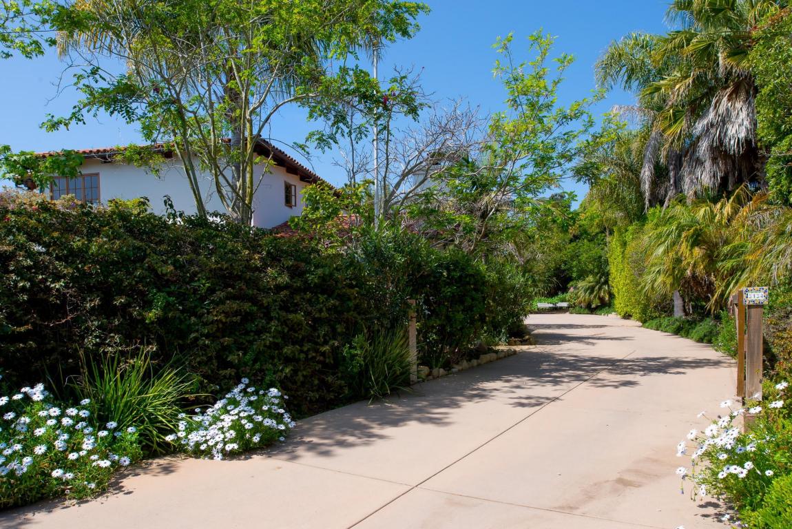 3134 Serena Ave, Carpinteria, CA 93013 photo 2