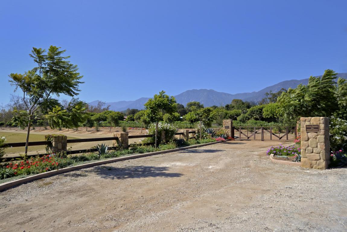201 Toro Canyon Rd, Carpinteria, CA 93013 photo 5