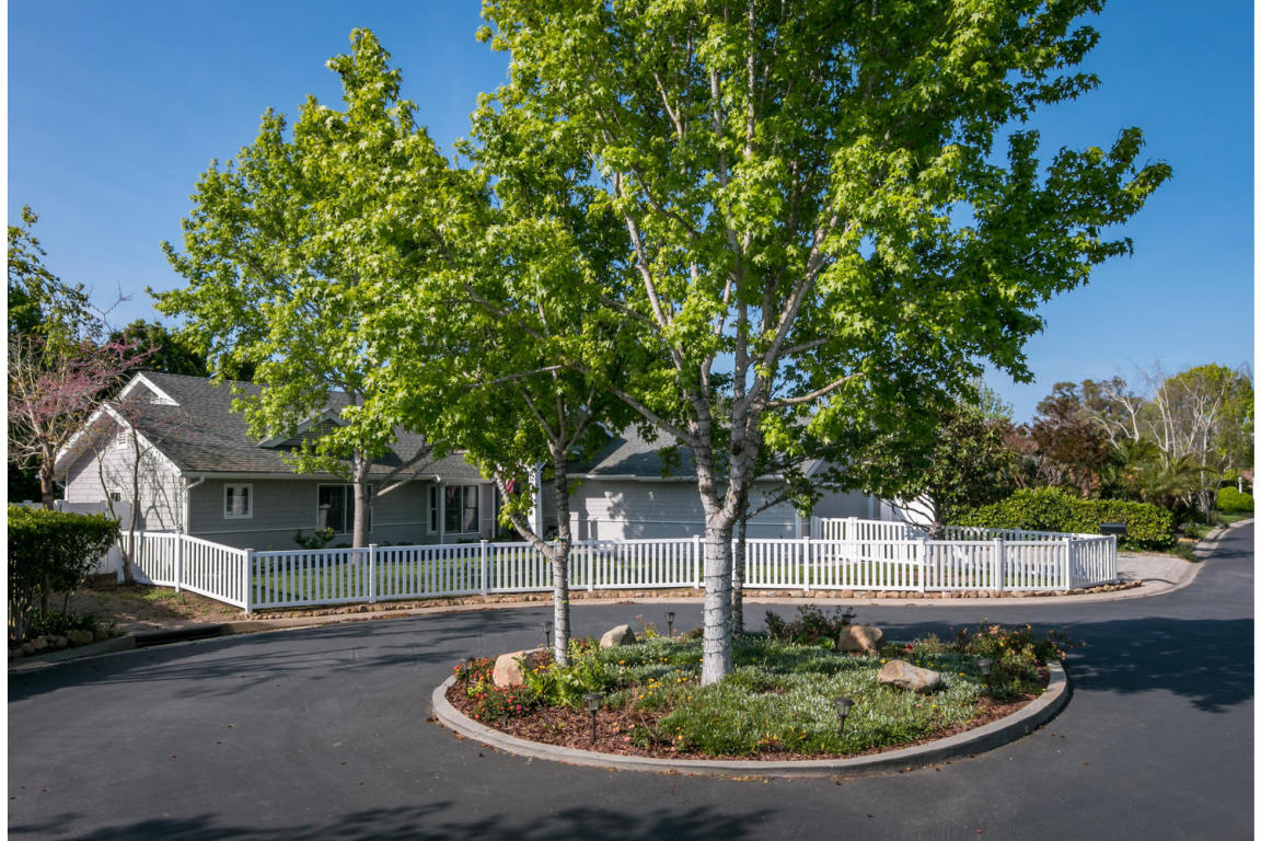 130 Morgan Ln, Carpinteria, CA 93013 photo 2