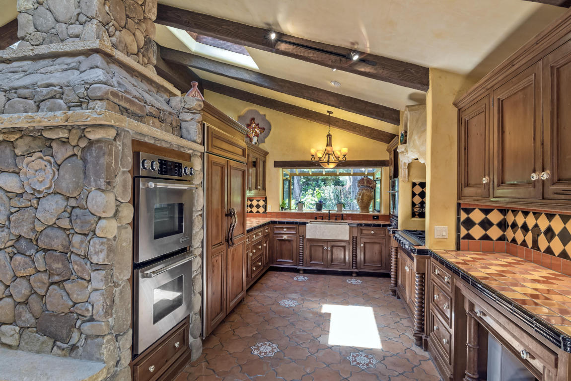 129 Grapevine Rd, Oak View, CA 93022 photo 11
