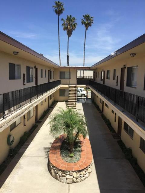 1400 Edgewood Way, Oxnard, CA 93030 photo 2