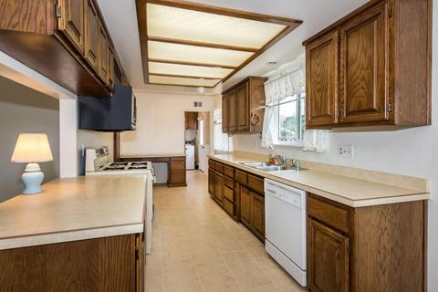 424 N 1st St, Lompoc, CA 93436 photo 9