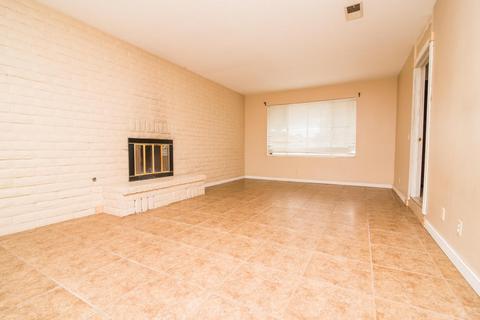 808 N D St, Lompoc, CA 93436 photo 4