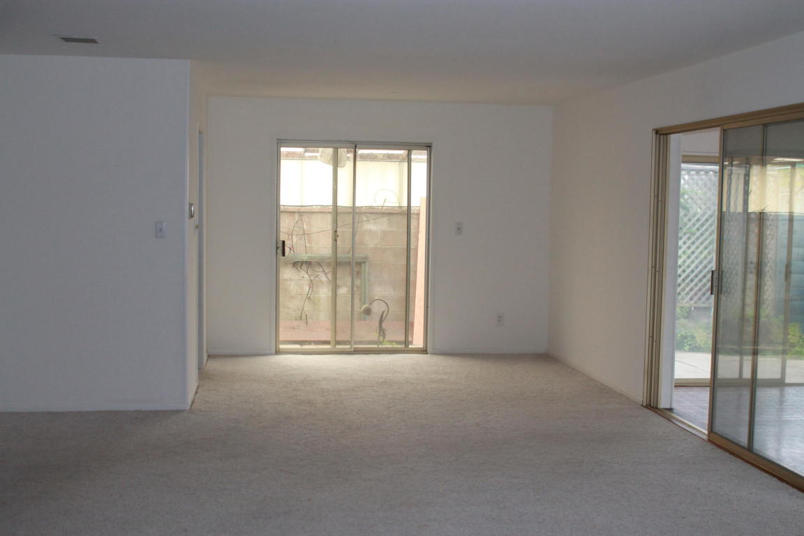 3899 Maple St, Ventura, CA 93003 photo 3