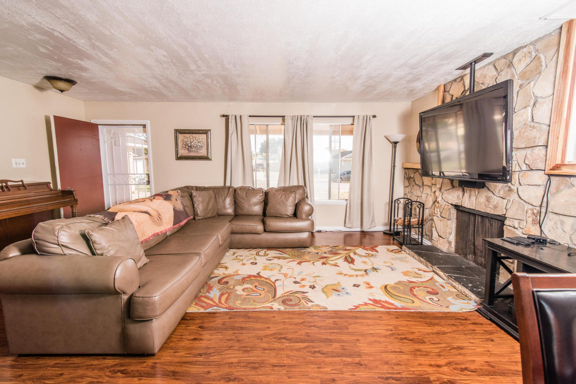 283 Vega Ave, Lompoc, CA 93436 photo 2