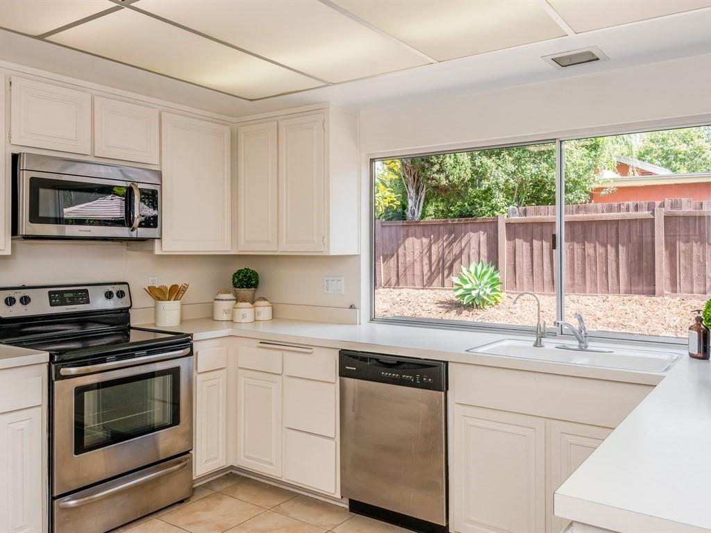 7166 Armstrong Rd, Goleta, CA 93117 photo 9