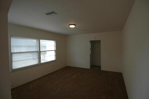 310 S L St, Lompoc, CA 93436 photo 3