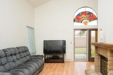1364 Viola Way, Lompoc, CA 93436 photo 2