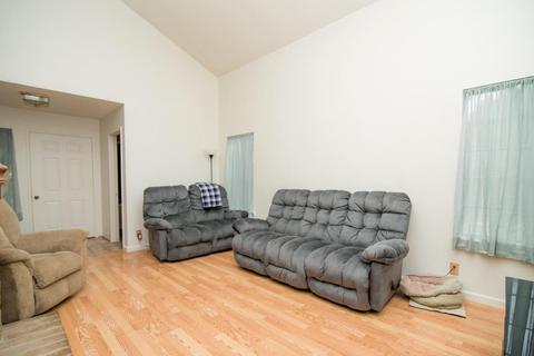 1364 Viola Way, Lompoc, CA 93436 photo 3