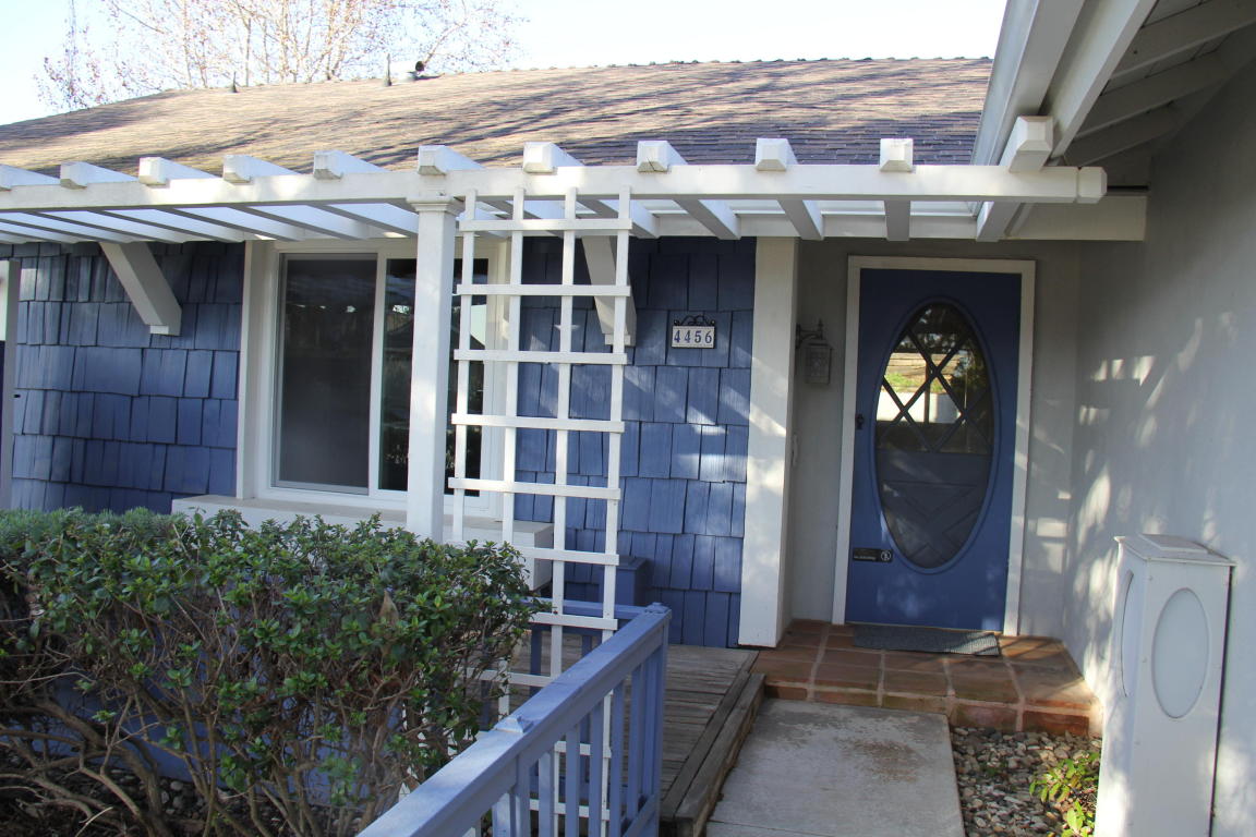 4456 Mesa Ln, Carpinteria, CA 93013 photo 2