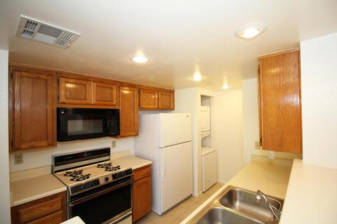 1230 Franciscan Ct #2, Carpinteria, CA 93013 photo 2