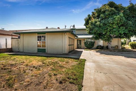 213 S 2nd St, Lompoc, CA 93436 photo 1