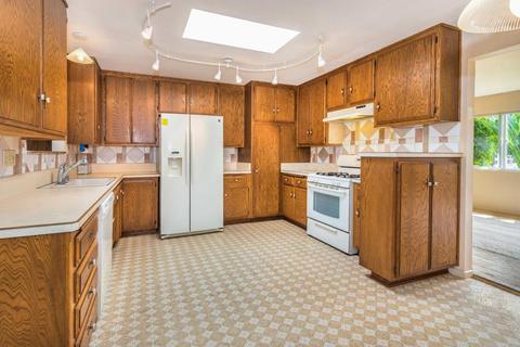 1209 E Lemon Ave, Lompoc, CA 93436 photo 3