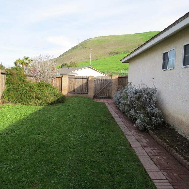 1405 E Locust Ave, Lompoc, CA 93436 photo 7