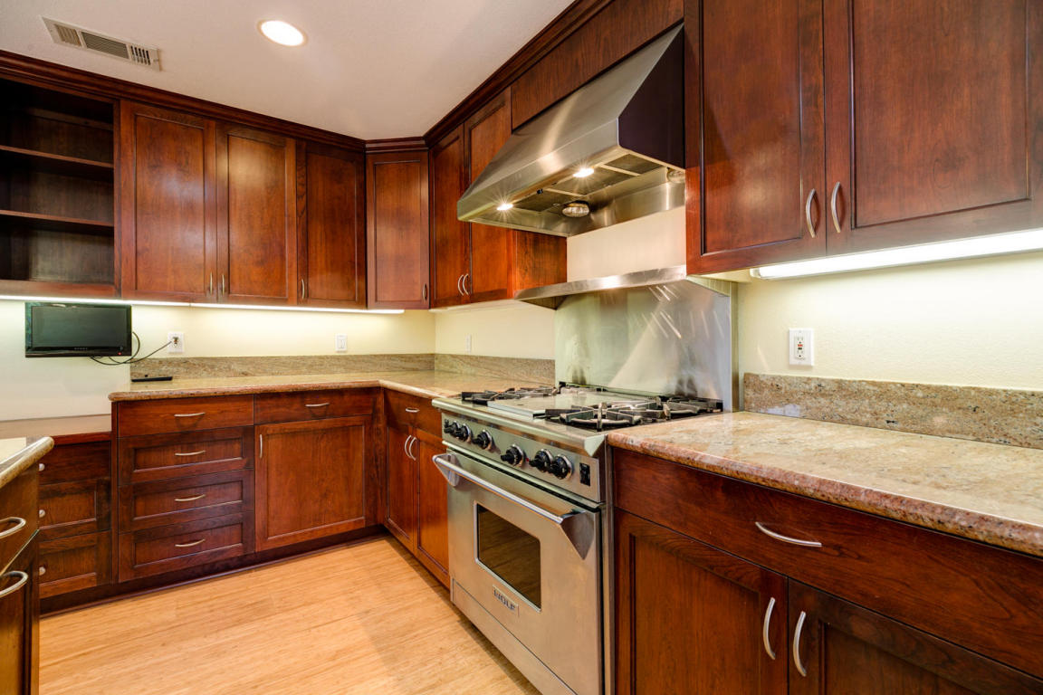 910 Park Rd, Ojai, CA 93023 photo 2