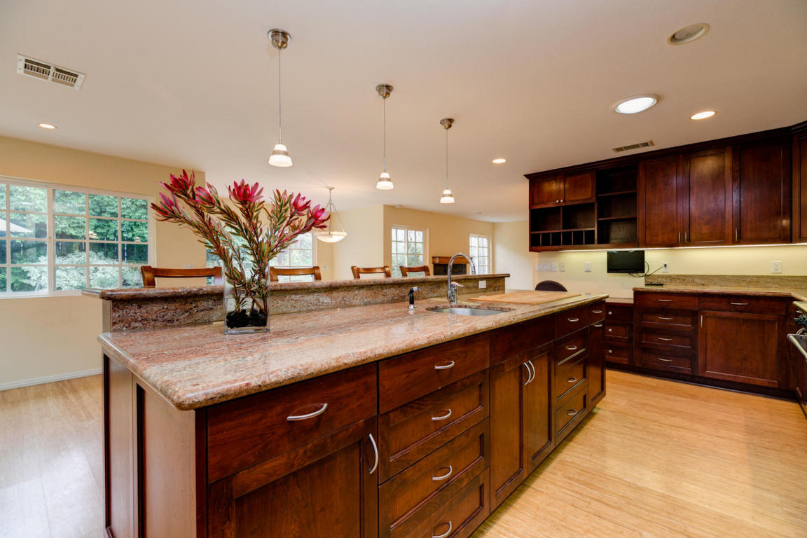 910 Park Rd, Ojai, CA 93023 photo 3