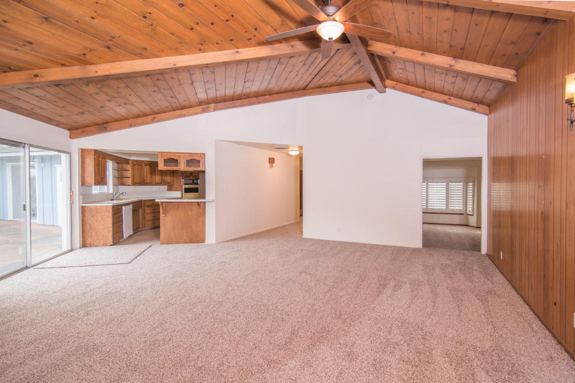 304 S 6th St, Lompoc, CA 93436 photo 4