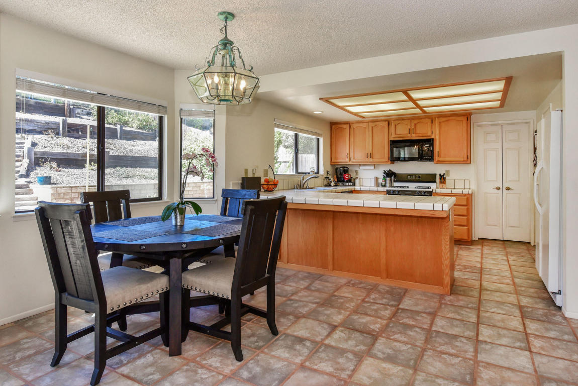 39 Galaxy Way, Lompoc, CA 93436 photo 5