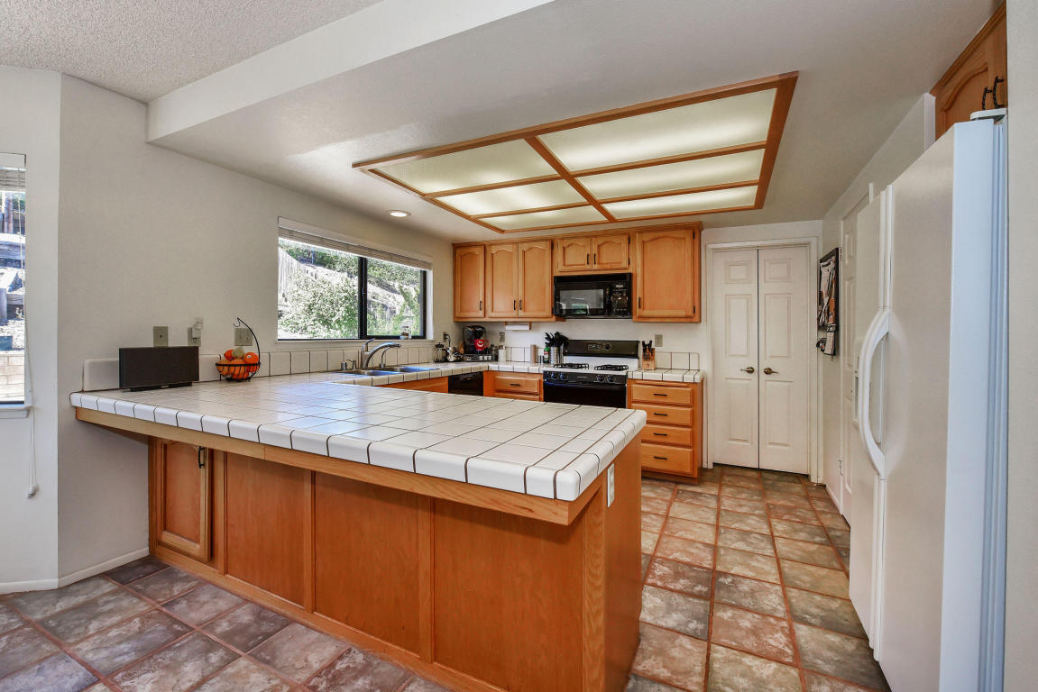 39 Galaxy Way, Lompoc, CA 93436 photo 6