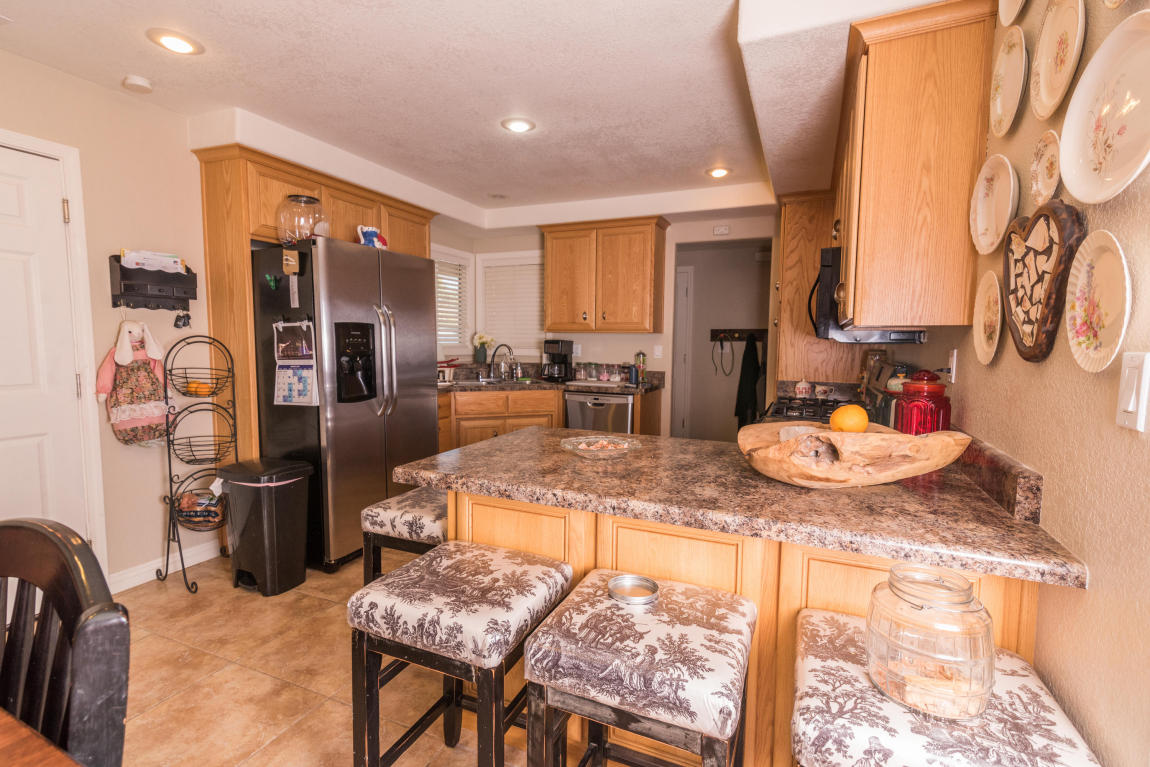276 Aldebaran Ave, Lompoc, CA 93436 photo 3