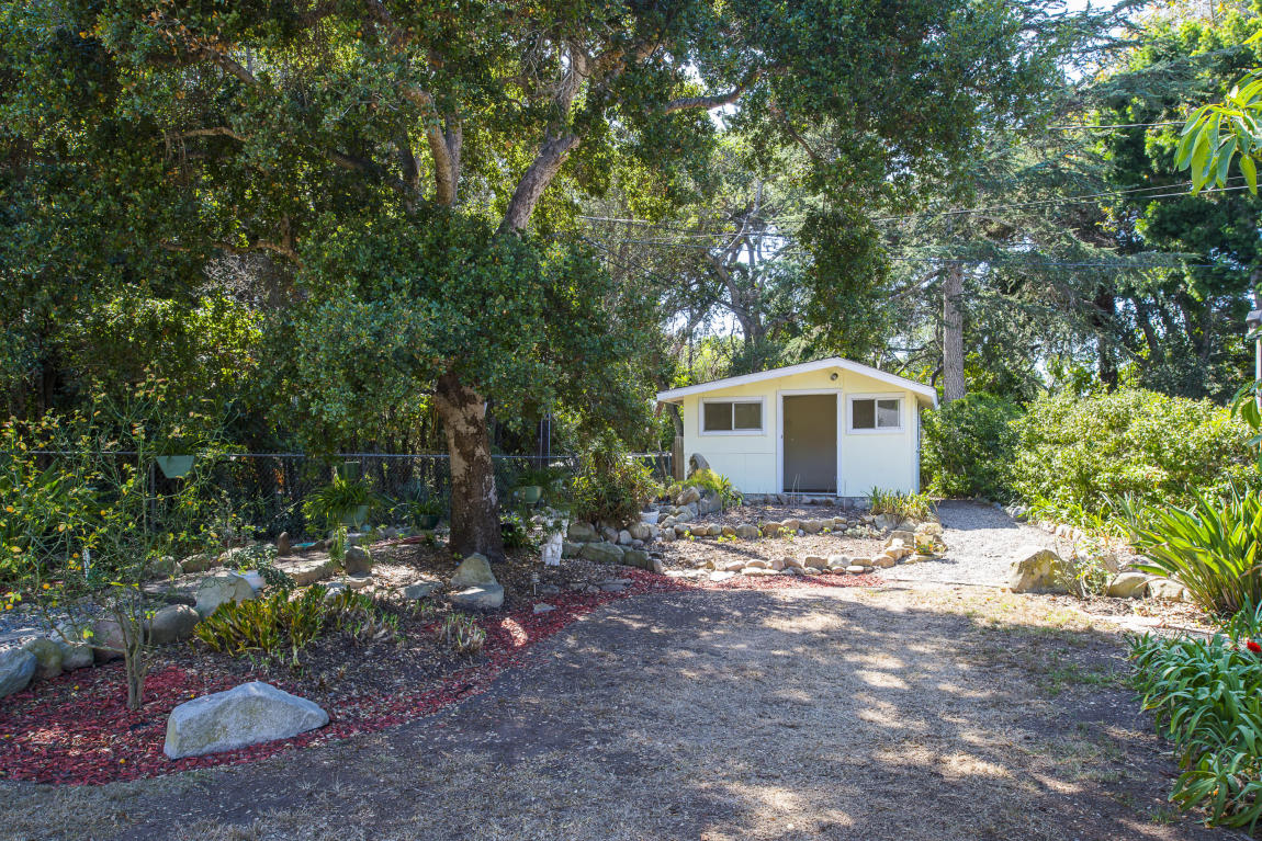 203 Serpolla St, Carpinteria, CA 93013 photo 16