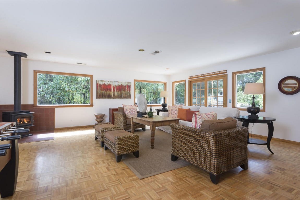 203 Serpolla St, Carpinteria, CA 93013 photo 6