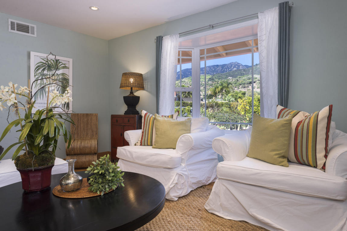 203 Serpolla St, Carpinteria, CA 93013 photo 3