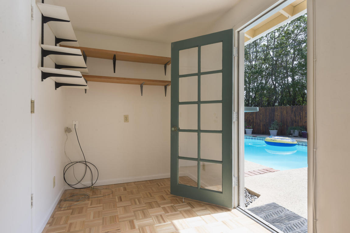 203 Serpolla St, Carpinteria, CA 93013 photo 14