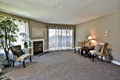 24 Village Circle Dr, Lompoc, CA 93436 photo 2