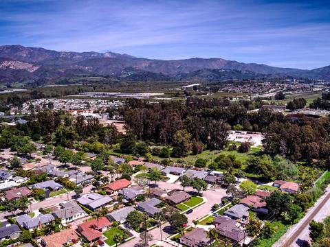 454 Arbol Verde St, Carpinteria, CA 93013 photo 2