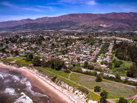 454 Arbol Verde St, Carpinteria, CA 93013 photo 3