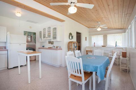 951 Maple Ave, Carpinteria, CA 93013 photo 5