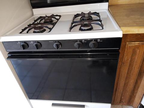 218 N R St, Lompoc, CA 93436 photo 9