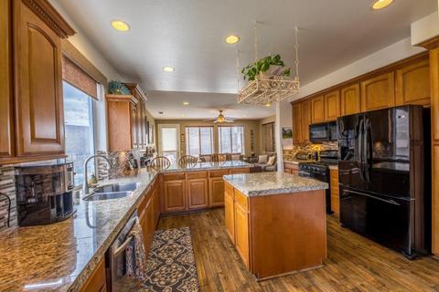2320 Maravilla, Lompoc, CA 93436 photo 11